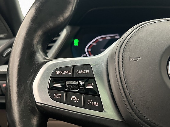 BMW 220i 18 of 30
