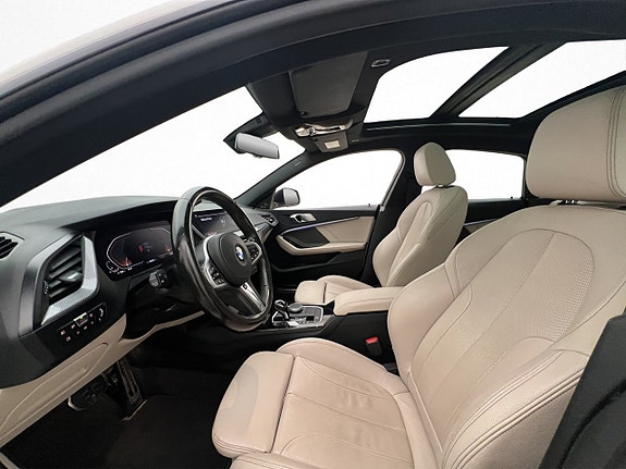 BMW 220i 12 of 30