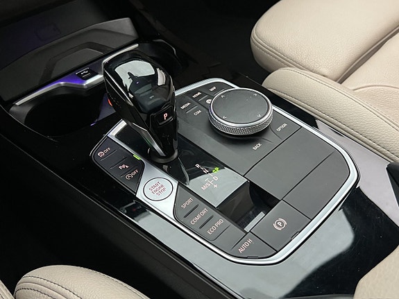 BMW 220i 28 of 30