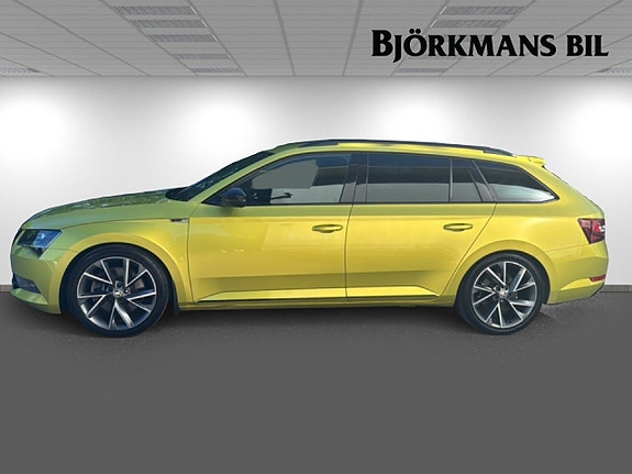 Skoda Superb 4 of 5