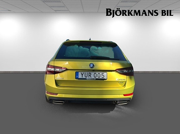Skoda Superb 5 of 5