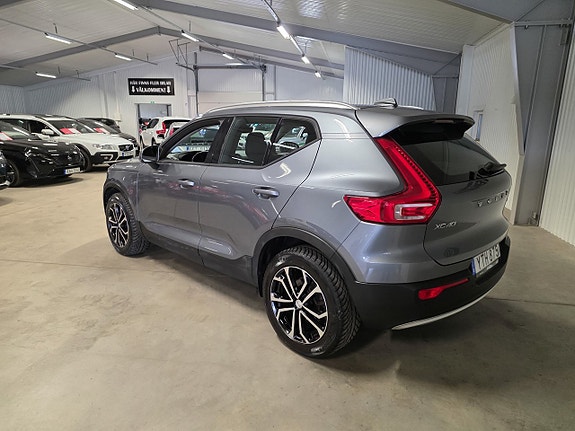 Volvo XC40 5 of 5