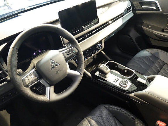 Mitsubishi Outlander 8 of 9