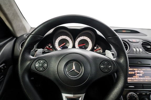 Mercedes-Benz SL63 16 of 27