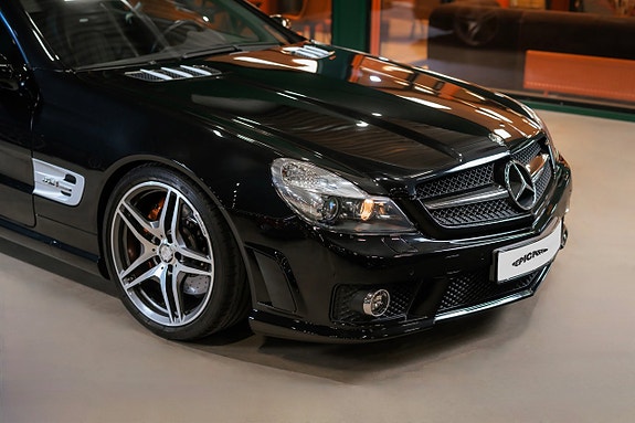 Mercedes-Benz SL63 2 of 5