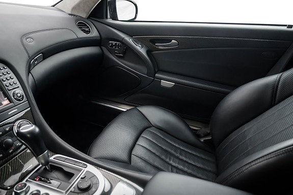 Mercedes-Benz SL63 20 of 27