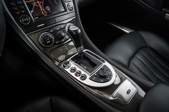 Mercedes-Benz SL63 19 of 27