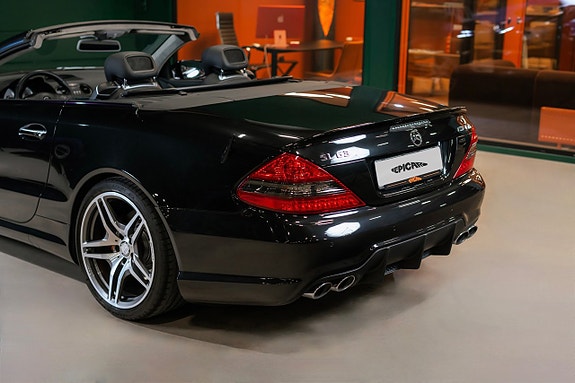 Mercedes-Benz SL63 5 of 5