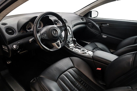 Mercedes-Benz SL63 13 of 27