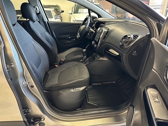 Renault Captur 15 of 20