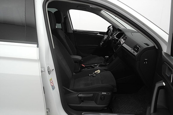 Volkswagen Tiguan Allspace 18 of 24