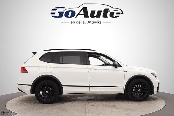 Volkswagen Tiguan Allspace 3 of 5