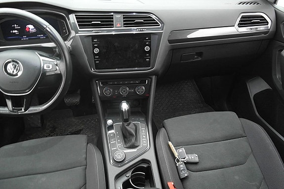 Volkswagen Tiguan Allspace 8 of 24