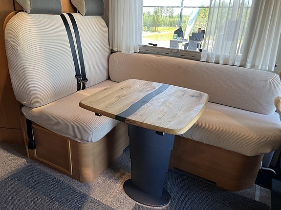 Knaus Sun Liner /ALDE/Solcell/Ugn/Taksäng/AC bodel 11 of 17