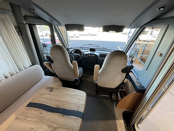 Knaus Sun Liner /ALDE/Solcell/Ugn/Taksäng/AC bodel 16 of 17