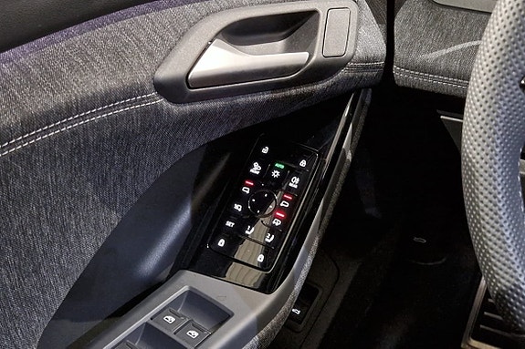Audi Q6 e-tron 11 of 20