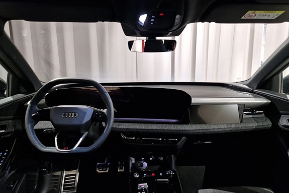 Audi Q6 e-tron 10 of 20