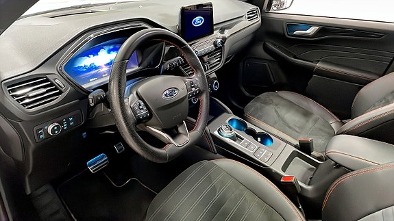 Ford Kuga 12 of 14
