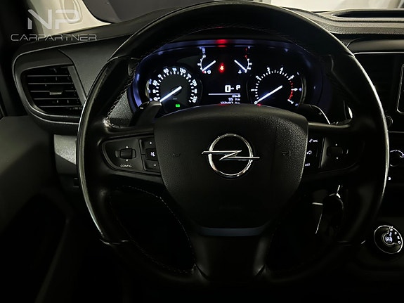 Opel Vivaro 15 of 25