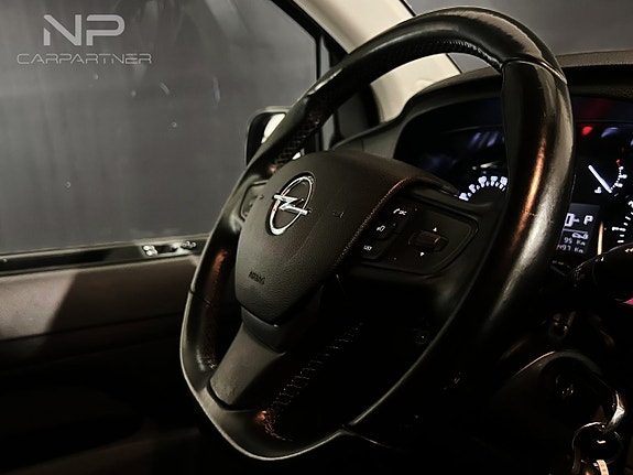 Opel Vivaro 14 of 25