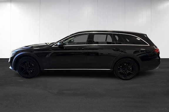 Mercedes-Benz E220 d 5 of 5