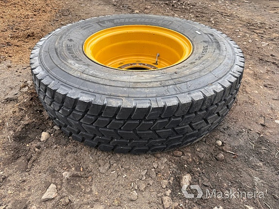 Entreprenaddäck Michelin X-crane 385/95R25 2 of 5