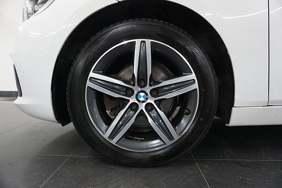 BMW 218d 5 of 5