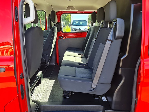 Ford Transit Custom 16 of 27