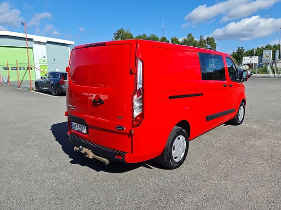 Ford Transit Custom 4 of 5