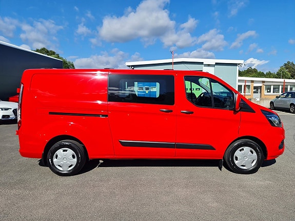 Ford Transit Custom 2 of 5