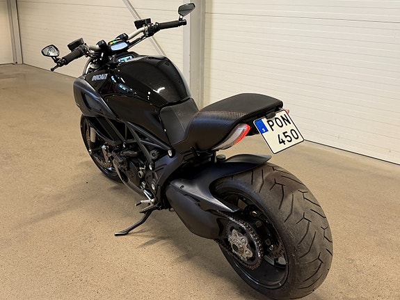 Ducati Diavel 1.2 L-Twin Slip-on 154hk 3 of 7