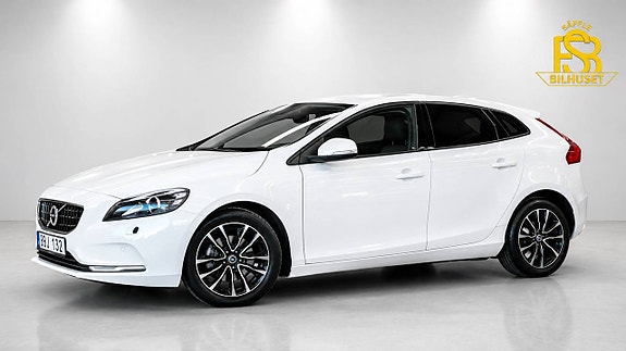Volvo V40 5 of 5