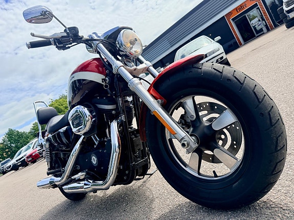 Harley-Davidson XL1200CA Sportster Custom FFDAAO 2 of 5