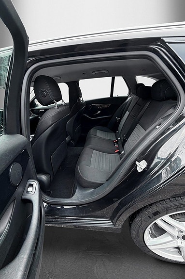 Mercedes-Benz C200 d 9 of 10