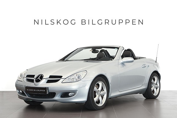 Mercedes-Benz SLK350 2 of 5