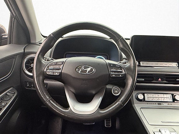 Hyundai Kona 11 of 30