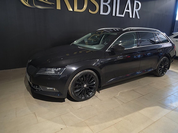 Skoda Superb 2 of 5