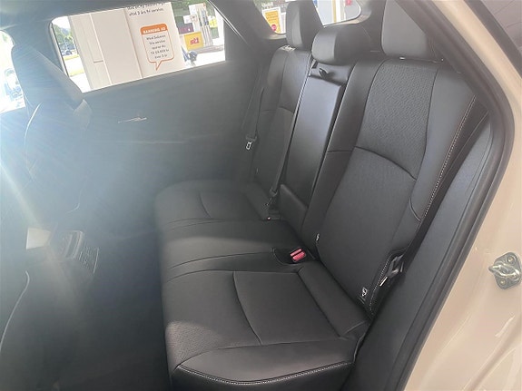 Subaru E-Outback 6 of 13