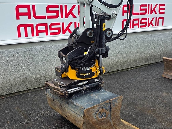 Takeuchi TB 260 4 of 10