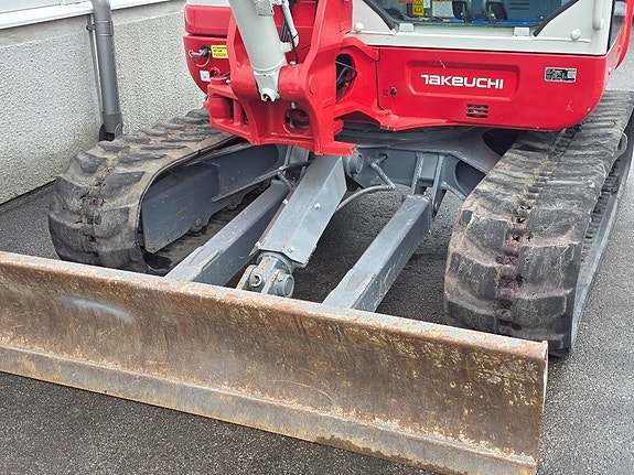 Takeuchi TB 260 5 of 10