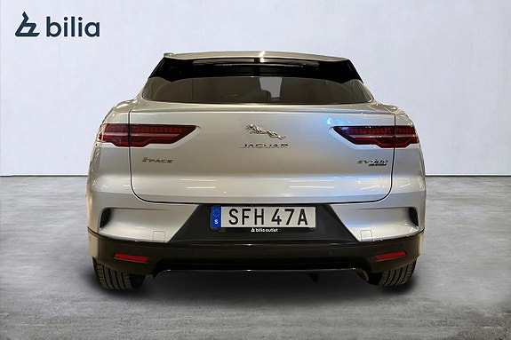 Jaguar I-PACE 8 of 25
