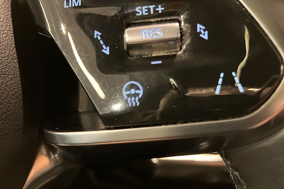 Jaguar I-PACE 17 of 25
