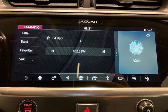 Jaguar I-PACE 16 of 25