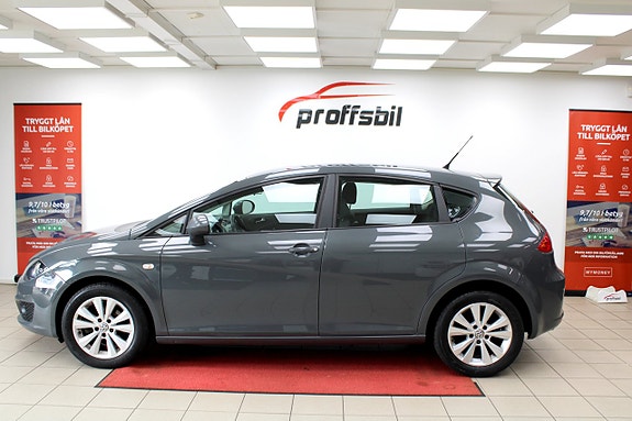 Seat Leon 2 of 5