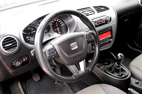 Seat Leon 10 of 19