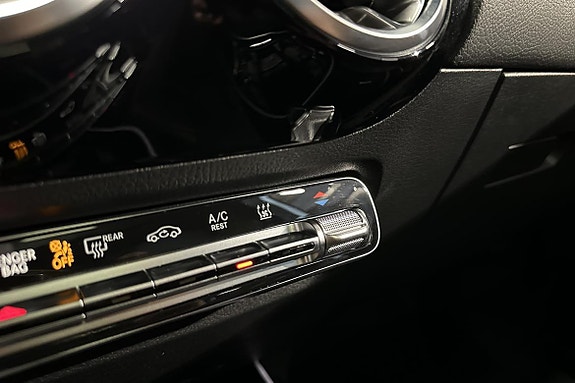 Mercedes-Benz GLA200 26 of 26