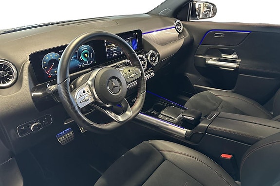 Mercedes-Benz GLA200 7 of 26