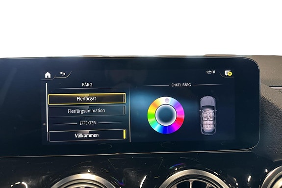Mercedes-Benz GLA200 23 of 26