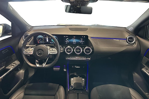 Mercedes-Benz GLA200 8 of 26