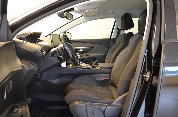 Peugeot 3008 8 of 18